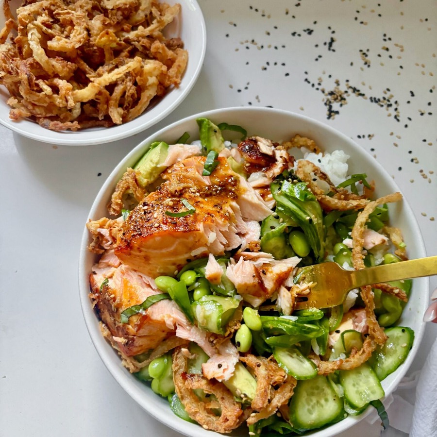 Crunchy Salmon Rice Bowls