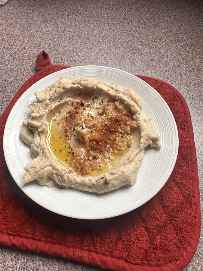 Garlic Pepper Hummus